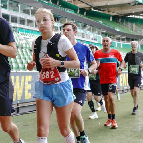 13.09.2026 - 21. swb-Marathon Bremen Michael Burmester http://msf.ph/oto/10451661 13.09.2026 13:09:47 Laufen im Stadion 164, 383, 391, 448, 532, 549, 563, 625, 813, 869, 898, 1025, 1072, 1124, 1150, 1180, 1289, 1398, 1559, 1855, 1867, 1880, 1894, 1899, 2041, 2202, 2208, 2232, 2243, 2268, 2284, 2339, 2342, 2380, 2413, 2429, 2441, 2467, 2471, 2525, 2530, 2553, 2573, 2594, 2682, 2692, 2714, 2717, 2785, 2823, 2841, 2897, 2920, 2930, 2931, 2932, 2941, 3032, 3063, 3086, 3089, 3122, 3291, 3316, 3327, 3333, 3370, 3398, 3410, 3437, 3707, 3769, 109 meine-sportfotos.de