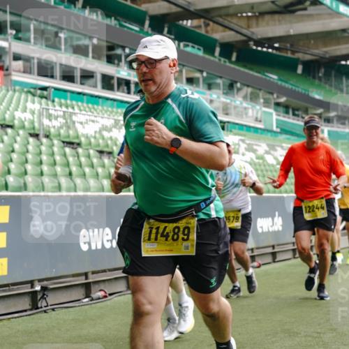 13.09.2026 - 21. swb-Marathon Bremen Michael Burmester http://msf.ph/oto/10451674 13.09.2026 10:31:29 Laufen im Stadion 10141, 10146, 10174, 10193, 10222, 10227, 10246, 10255, 10281, 10284, 10304, 10339, 10359, 10392, 10443, 10448, 10471, 10478, 10479, 10503, 10515, 10517, 10518, 10529, 10540, 10543, 10555, 10577, 10579, 10588, 10589, 10608, 10610, 10626, 10631, 10641, 10646, 10652, 10684, 10685, 10703, 10704, 10708, 10714, 10725, 10757, 10765, 10780, 10808, 10821, 10822, 10837, 10838, 10862, 10863, 10884, 10886, 10906, 10984, 11002, 11038, 11350, 11379 meine-sportfotos.de