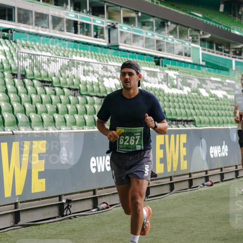 13.09.2026 - 21. swb-Marathon Bremen Michael Burmester http://msf.ph/oto/10451711 13.09.2026 12:50:13 Laufen im Stadion 335, 469, 524, 572, 663, 670, 771, 779, 899, 1510, 1513, 1517, 1605, 1613, 1723, 1748, 1970, 1998, 2052, 2130, 2287, 2288, 2291, 2295, 2347, 2360, 2442, 2444, 2750, 2909, 3043, 3197, 3276, 3330, 3484, 3625, 3647, 3808, 3973, 4023, 4033, 4082, 4247, 4368, 4384, 4473, 4559, 4743, 4852, 4888, 4898, 4990, 5066, 5111, 5155, 5314, 5377, 5383, 5424, 5517, 5532, 5570, 5585, 5594, 5620, 5627, 5636, 5648, 6267, 6471, 6652, 6668, 6692, 6842, 6901, 6906, 7109, 7115, 7121, 7876 meine-sportfotos.de