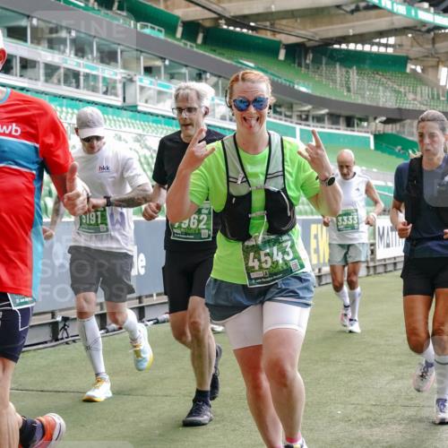13.09.2026 - 21. swb-Marathon Bremen Michael Burmester http://msf.ph/oto/10451740 13.09.2026 13:09:48 Laufen im Stadion 164, 383, 391, 448, 532, 549, 563, 625, 813, 869, 898, 1025, 1072, 1124, 1150, 1180, 1289, 1398, 1559, 1855, 1867, 1880, 1894, 1899, 2041, 2202, 2208, 2232, 2243, 2268, 2284, 2339, 2342, 2380, 2413, 2429, 2441, 2467, 2471, 2525, 2530, 2553, 2573, 2594, 2654, 2682, 2692, 2714, 2717, 2785, 2819, 2823, 2841, 2897, 2920, 2930, 2931, 2932, 2941, 3032, 3063, 3086, 3089, 3122, 3291, 3316, 3327, 3333, 3370, 3398, 3410, 3437, 3707, 3769, 109 meine-sportfotos.de