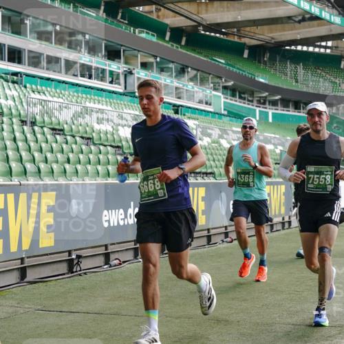 13.09.2026 - 21. swb-Marathon Bremen Michael Burmester http://msf.ph/oto/10451868 13.09.2026 12:50:20 Laufen im Stadion 335, 469, 524, 663, 670, 771, 779, 899, 1510, 1513, 1517, 1605, 1613, 1723, 1748, 1970, 1998, 2052, 2130, 2287, 2288, 2291, 2295, 2347, 2360, 2442, 2444, 2750, 2909, 3043, 3197, 3330, 3484, 3625, 3647, 3808, 3959, 3973, 4023, 4033, 4247, 4368, 4384, 4473, 4559, 4743, 4852, 4888, 4898, 4990, 5066, 5111, 5155, 5314, 5377, 5383, 5517, 5532, 5570, 5585, 5594, 5620, 5627, 5636, 5648, 5696, 6267, 6471, 6652, 6668, 6692, 6842, 6901, 6906, 7109, 7115, 7121, 8033 meine-sportfotos.de