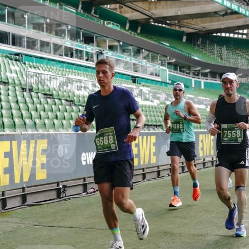 13.09.2026 - 21. swb-Marathon Bremen Michael Burmester http://msf.ph/oto/10451876 13.09.2026 12:50:20 Laufen im Stadion 335, 469, 524, 663, 670, 771, 779, 899, 1510, 1513, 1517, 1605, 1613, 1723, 1748, 1970, 1998, 2052, 2130, 2287, 2288, 2291, 2295, 2347, 2360, 2442, 2444, 2750, 2909, 3043, 3197, 3330, 3484, 3625, 3647, 3808, 3959, 3973, 4023, 4033, 4247, 4368, 4384, 4473, 4559, 4743, 4852, 4888, 4898, 4990, 5066, 5111, 5155, 5314, 5377, 5383, 5517, 5532, 5570, 5585, 5594, 5620, 5627, 5636, 5648, 5696, 6267, 6471, 6652, 6668, 6692, 6842, 6901, 6906, 7109, 7115, 7121, 8033 meine-sportfotos.de
