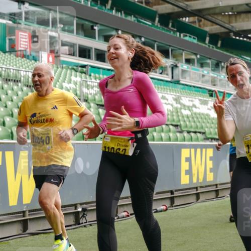 13.09.2026 - 21. swb-Marathon Bremen Michael Burmester http://msf.ph/oto/10451903 13.09.2026 10:31:33 Laufen im Stadion 10141, 10146, 10174, 10222, 10227, 10246, 10255, 10281, 10284, 10304, 10339, 10359, 10410, 10443, 10448, 10471, 10478, 10479, 10503, 10515, 10517, 10518, 10529, 10540, 10543, 10555, 10577, 10579, 10588, 10589, 10608, 10610, 10626, 10631, 10641, 10646, 10684, 10685, 10690, 10703, 10704, 10708, 10714, 10725, 10757, 10765, 10780, 10821, 10822, 10837, 10838, 10862, 10863, 10884, 10886, 10984, 11002, 11038, 11350, 11379 meine-sportfotos.de