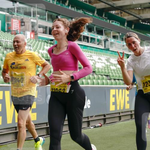 13.09.2026 - 21. swb-Marathon Bremen Michael Burmester http://msf.ph/oto/10451918 13.09.2026 10:31:33 Laufen im Stadion 10141, 10146, 10174, 10222, 10227, 10246, 10255, 10281, 10284, 10304, 10339, 10359, 10410, 10443, 10448, 10471, 10478, 10479, 10503, 10515, 10517, 10518, 10529, 10540, 10543, 10555, 10577, 10579, 10588, 10589, 10608, 10610, 10626, 10631, 10641, 10646, 10684, 10685, 10690, 10703, 10704, 10708, 10714, 10725, 10757, 10765, 10780, 10821, 10822, 10837, 10838, 10862, 10863, 10884, 10886, 10984, 11002, 11038, 11350, 11379 meine-sportfotos.de
