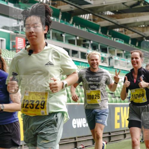 13.09.2026 - 21. swb-Marathon Bremen Michael Burmester http://msf.ph/oto/10452105 13.09.2026 10:31:36 Laufen im Stadion 10141, 10146, 10174, 10222, 10227, 10246, 10255, 10256, 10281, 10284, 10304, 10339, 10359, 10410, 10443, 10448, 10471, 10478, 10479, 10503, 10515, 10517, 10518, 10529, 10540, 10543, 10555, 10577, 10579, 10588, 10589, 10608, 10610, 10626, 10631, 10641, 10646, 10684, 10685, 10690, 10703, 10704, 10707, 10708, 10714, 10725, 10757, 10765, 10780, 10821, 10822, 10837, 10838, 10862, 10863, 10884, 10886, 10984, 11038, 11350, 11379 meine-sportfotos.de