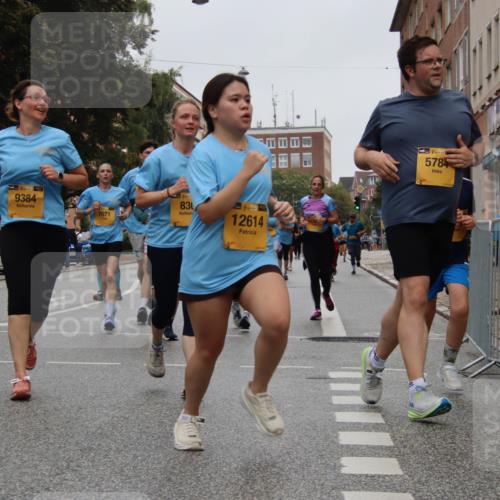 13.09.2026 - Kiel Lauf Markus Tischler http://msf.ph/oto/10452108 13.09.2026 09:48:13 Fleethörn 11954, 38, 9384, 7071, 83, 4, 39, 12614, 38, 5784 meine-sportfotos.de