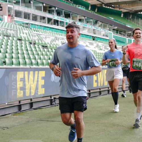 13.09.2026 - 21. swb-Marathon Bremen Michael Burmester http://msf.ph/oto/10452110 13.09.2026 13:09:56 Laufen im Stadion 164, 383, 391, 448, 532, 549, 563, 625, 813, 869, 898, 1025, 1072, 1124, 1150, 1180, 1398, 1738, 1855, 1867, 1880, 1894, 1967, 2202, 2208, 2232, 2243, 2268, 2284, 2333, 2339, 2342, 2380, 2413, 2429, 2432, 2441, 2467, 2471, 2525, 2530, 2553, 2573, 2594, 2654, 2682, 2692, 2714, 2717, 2785, 2819, 2823, 2841, 2897, 2920, 2930, 2931, 2932, 2941, 3032, 3063, 3086, 3089, 3122, 3208, 3291, 3316, 3327, 3333, 3370, 3398, 3410, 3437, 3470, 3707, 3769, 109 meine-sportfotos.de