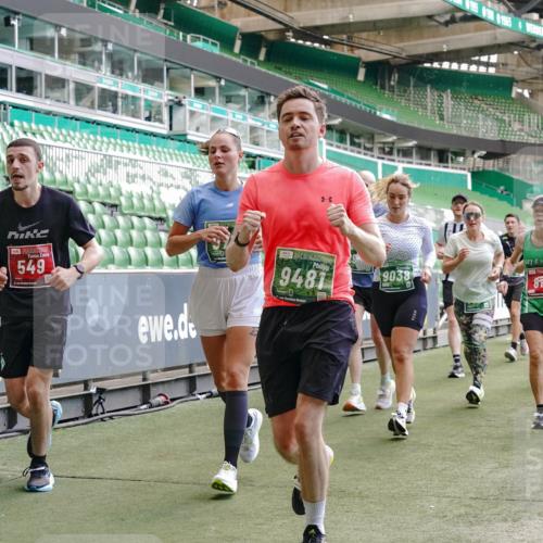 13.09.2026 - 21. swb-Marathon Bremen Michael Burmester http://msf.ph/oto/10452168 13.09.2026 13:09:57 Laufen im Stadion 164, 383, 391, 448, 532, 549, 563, 625, 813, 869, 898, 1025, 1072, 1124, 1150, 1180, 1398, 1738, 1855, 1867, 1880, 1894, 1967, 2202, 2208, 2232, 2243, 2268, 2284, 2333, 2339, 2342, 2380, 2413, 2429, 2432, 2441, 2467, 2471, 2525, 2530, 2553, 2573, 2594, 2654, 2682, 2692, 2714, 2717, 2785, 2819, 2823, 2841, 2897, 2920, 2930, 2931, 2932, 2941, 3032, 3063, 3086, 3089, 3122, 3208, 3291, 3316, 3327, 3333, 3370, 3398, 3410, 3437, 3470, 3707, 3769, 109 meine-sportfotos.de