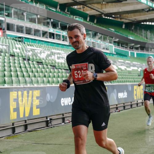 13.09.2026 - 21. swb-Marathon Bremen Michael Burmester http://msf.ph/oto/10452191 13.09.2026 12:50:35 Laufen im Stadion 335, 469, 663, 670, 771, 779, 899, 1455, 1510, 1513, 1517, 1605, 1613, 1748, 1970, 1998, 2052, 2130, 2288, 2291, 2295, 2347, 2360, 2442, 2444, 2750, 2909, 3043, 3330, 3440, 3484, 3625, 3647, 3808, 3959, 3973, 4023, 4033, 4247, 4368, 4384, 4473, 4559, 4727, 4743, 4781, 4782, 4852, 4888, 4990, 5066, 5111, 5155, 5314, 5377, 5383, 5521, 5532, 5570, 5585, 5594, 5620, 5627, 5636, 5696, 6267, 6274, 6471, 6652, 6668, 6842, 6901, 6906, 7109, 7115, 7121, 8033, 8798 meine-sportfotos.de