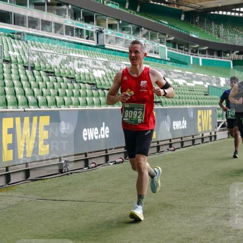 13.09.2026 - 21. swb-Marathon Bremen Michael Burmester http://msf.ph/oto/10452201 13.09.2026 12:50:36 Laufen im Stadion 335, 469, 663, 670, 771, 779, 899, 1125, 1455, 1510, 1513, 1517, 1605, 1613, 1748, 1970, 1998, 2052, 2130, 2288, 2291, 2295, 2347, 2360, 2442, 2444, 2750, 2909, 3043, 3330, 3440, 3484, 3625, 3647, 3808, 3959, 3973, 4023, 4033, 4247, 4368, 4384, 4473, 4559, 4727, 4743, 4781, 4782, 4852, 4888, 4990, 5066, 5111, 5155, 5314, 5377, 5383, 5521, 5532, 5570, 5585, 5594, 5620, 5627, 5636, 5696, 6267, 6274, 6471, 6652, 6668, 6842, 6901, 6906, 7109, 7115, 7121, 8033, 8798 meine-sportfotos.de
