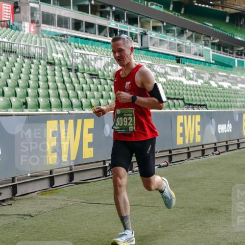13.09.2026 - 21. swb-Marathon Bremen Michael Burmester http://msf.ph/oto/10452242 13.09.2026 12:50:37 Laufen im Stadion 335, 469, 663, 670, 771, 779, 899, 1125, 1455, 1510, 1513, 1517, 1605, 1613, 1748, 1970, 1998, 2052, 2130, 2288, 2291, 2295, 2347, 2360, 2442, 2444, 2750, 2909, 3330, 3440, 3484, 3625, 3647, 3808, 3959, 3973, 4023, 4033, 4247, 4368, 4384, 4473, 4559, 4582, 4727, 4743, 4781, 4782, 4852, 4888, 4990, 5066, 5111, 5155, 5314, 5377, 5383, 5521, 5532, 5570, 5585, 5594, 5620, 5627, 5636, 5696, 6267, 6274, 6471, 6652, 6668, 6842, 6901, 6906, 7109, 7115, 7121, 8033, 8798 meine-sportfotos.de