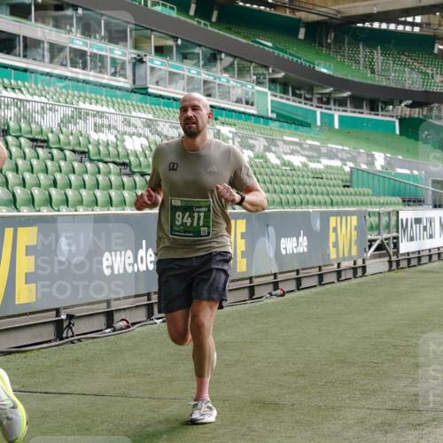 13.09.2026 - 21. swb-Marathon Bremen Michael Burmester http://msf.ph/oto/10452405 13.09.2026 12:50:44 Laufen im Stadion 335, 469, 663, 670, 771, 779, 1125, 1146, 1162, 1455, 1510, 1513, 1517, 1605, 1613, 1970, 1998, 2052, 2130, 2288, 2291, 2295, 2347, 2360, 2442, 2444, 2750, 2909, 3330, 3440, 3484, 3625, 3647, 3703, 3808, 3959, 4023, 4033, 4368, 4384, 4473, 4559, 4582, 4727, 4743, 4781, 4782, 4888, 4895, 5066, 5111, 5155, 5314, 5377, 5383, 5521, 5532, 5570, 5585, 5594, 5620, 5627, 5636, 5696, 6267, 6274, 6471, 6652, 6668, 6842, 6901, 6906, 7109, 7115, 7121, 8033, 8798 meine-sportfotos.de