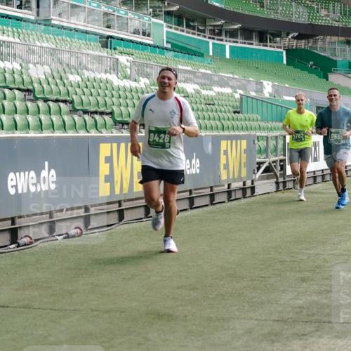 13.09.2026 - 21. swb-Marathon Bremen Michael Burmester http://msf.ph/oto/10452458 13.09.2026 12:50:48 Laufen im Stadion 335, 469, 663, 670, 771, 779, 1125, 1146, 1162, 1455, 1510, 1513, 1517, 1605, 1613, 1970, 1998, 2052, 2130, 2288, 2291, 2295, 2347, 2360, 2442, 2444, 2447, 2750, 2759, 2909, 3440, 3484, 3625, 3647, 3703, 3808, 3959, 4023, 4033, 4368, 4384, 4473, 4559, 4571, 4582, 4727, 4743, 4781, 4782, 4888, 4895, 5066, 5111, 5155, 5314, 5377, 5383, 5521, 5532, 5585, 5594, 5620, 5627, 5636, 5696, 6267, 6274, 6471, 6652, 6668, 6842, 6901, 6906, 7109, 7115, 7121, 8033, 8798 meine-sportfotos.de