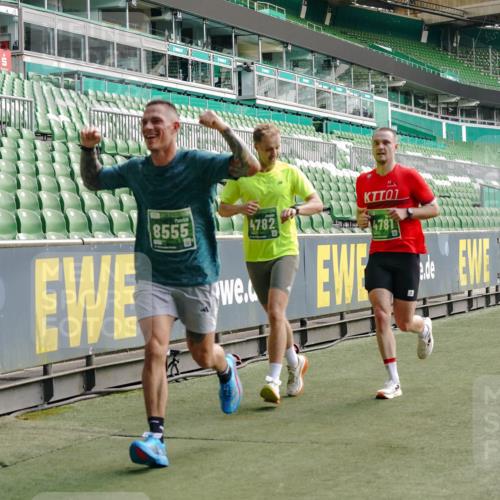 13.09.2026 - 21. swb-Marathon Bremen Michael Burmester http://msf.ph/oto/10452556 13.09.2026 12:50:52 Laufen im Stadion 335, 469, 663, 670, 771, 779, 1125, 1146, 1162, 1455, 1510, 1513, 1517, 1605, 1613, 1970, 1998, 2052, 2130, 2288, 2291, 2295, 2347, 2360, 2442, 2444, 2447, 2750, 2759, 2909, 3440, 3484, 3625, 3647, 3703, 3808, 3959, 4023, 4033, 4165, 4368, 4384, 4473, 4559, 4571, 4582, 4727, 4743, 4781, 4782, 4888, 4895, 5066, 5079, 5111, 5155, 5168, 5314, 5377, 5383, 5521, 5532, 5585, 5620, 5627, 5636, 5696, 6267, 6274, 6471, 6652, 6668, 6901, 6906, 7109, 7115, 7121, 8033, 8798 meine-sportfotos.de