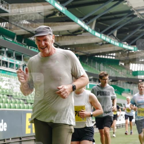 13.09.2026 - 21. swb-Marathon Bremen Michael Burmester http://msf.ph/oto/10452711 13.09.2026 10:31:48 Laufen im Stadion 10141, 10146, 10174, 10222, 10226, 10227, 10243, 10246, 10249, 10255, 10256, 10281, 10284, 10304, 10322, 10339, 10359, 10365, 10410, 10443, 10448, 10471, 10478, 10479, 10503, 10517, 10518, 10529, 10540, 10543, 10555, 10565, 10577, 10579, 10589, 10608, 10610, 10626, 10631, 10646, 10670, 10684, 10685, 10690, 10703, 10704, 10707, 10708, 10714, 10721, 10725, 10757, 10765, 10821, 10822, 10838, 10862, 10863, 10884, 10886, 11038, 11350, 11379 meine-sportfotos.de