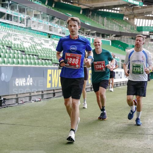 13.09.2026 - 21. swb-Marathon Bremen Michael Burmester http://msf.ph/oto/10452731 13.09.2026 13:10:07 Laufen im Stadion 164, 373, 383, 391, 448, 532, 549, 563, 581, 625, 813, 869, 898, 1025, 1072, 1150, 1180, 1398, 1738, 1855, 1867, 1880, 1894, 1967, 2202, 2208, 2232, 2243, 2268, 2284, 2333, 2339, 2342, 2413, 2429, 2432, 2441, 2471, 2525, 2530, 2553, 2573, 2594, 2654, 2682, 2692, 2714, 2717, 2784, 2785, 2819, 2823, 2920, 2931, 2932, 2941, 3026, 3032, 3063, 3086, 3089, 3122, 3174, 3207, 3208, 3291, 3316, 3327, 3333, 3370, 3398, 3410, 3437, 3470, 3707, 3769, 109 meine-sportfotos.de
