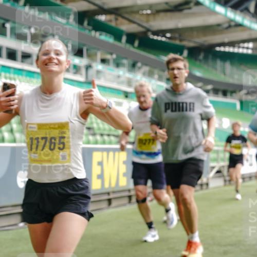 13.09.2026 - 21. swb-Marathon Bremen Michael Burmester http://msf.ph/oto/10452769 13.09.2026 10:31:49 Laufen im Stadion 10141, 10146, 10174, 10222, 10226, 10227, 10243, 10246, 10249, 10255, 10256, 10281, 10284, 10304, 10322, 10339, 10359, 10365, 10410, 10443, 10448, 10471, 10478, 10479, 10486, 10503, 10517, 10518, 10529, 10540, 10543, 10555, 10565, 10577, 10579, 10589, 10608, 10610, 10626, 10631, 10646, 10670, 10684, 10685, 10690, 10703, 10704, 10707, 10708, 10714, 10721, 10725, 10757, 10765, 10771, 10821, 10822, 10838, 10862, 10863, 10884, 10886, 11038, 11350, 11379 meine-sportfotos.de
