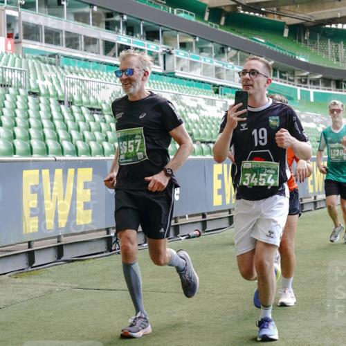 13.09.2026 - 21. swb-Marathon Bremen Michael Burmester http://msf.ph/oto/10452961 13.09.2026 13:10:14 Laufen im Stadion 164, 373, 383, 391, 448, 532, 549, 563, 581, 625, 813, 869, 898, 984, 1072, 1150, 1180, 1398, 1738, 1855, 1867, 1880, 1894, 1967, 2202, 2208, 2232, 2243, 2268, 2284, 2333, 2339, 2342, 2413, 2429, 2432, 2441, 2471, 2525, 2530, 2531, 2553, 2573, 2594, 2654, 2682, 2692, 2714, 2717, 2784, 2785, 2819, 2920, 2931, 2932, 2941, 3026, 3032, 3063, 3086, 3089, 3122, 3174, 3207, 3208, 3291, 3316, 3327, 3333, 3370, 3398, 3409, 3410, 3437, 3470, 3707, 3769, 109 meine-sportfotos.de