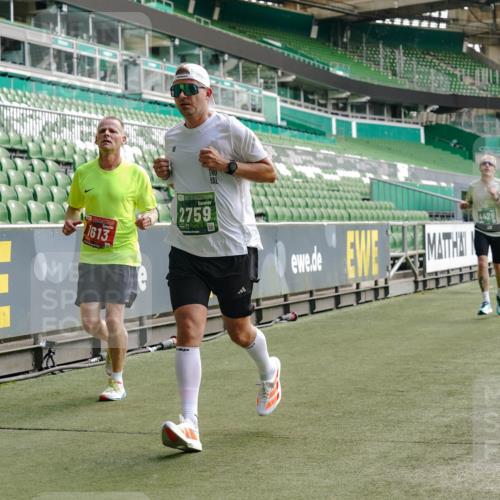 13.09.2026 - 21. swb-Marathon Bremen Michael Burmester http://msf.ph/oto/10452987 13.09.2026 12:51:13 Laufen im Stadion 235, 335, 469, 663, 670, 734, 771, 863, 1043, 1125, 1146, 1162, 1455, 1510, 1513, 1605, 1613, 1970, 1998, 2052, 2130, 2288, 2291, 2295, 2347, 2360, 2442, 2444, 2447, 2759, 2847, 3440, 3484, 3566, 3625, 3647, 3703, 3808, 3959, 4023, 4165, 4368, 4429, 4473, 4559, 4571, 4573, 4582, 4727, 4781, 4782, 4888, 4895, 5066, 5079, 5111, 5152, 5155, 5168, 5314, 5377, 5379, 5383, 5521, 5532, 5620, 5627, 5636, 5696, 6267, 6274, 6471, 6652, 6668, 6901, 6906, 7115, 7121, 8033, 8798 meine-sportfotos.de