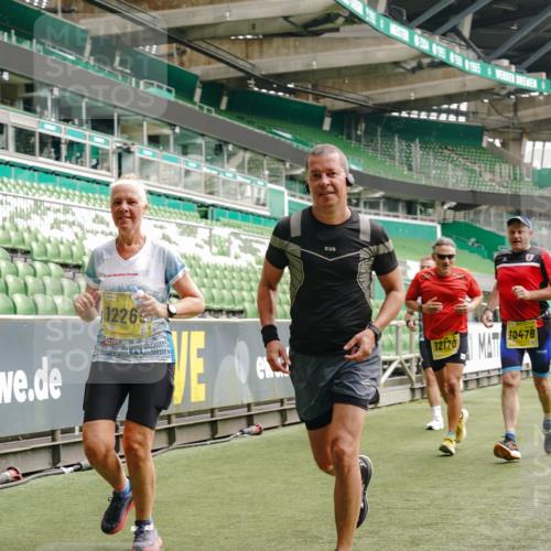13.09.2026 - 21. swb-Marathon Bremen Michael Burmester http://msf.ph/oto/10453021 13.09.2026 10:31:53 Laufen im Stadion 10141, 10146, 10174, 10222, 10226, 10227, 10243, 10246, 10249, 10255, 10256, 10281, 10284, 10304, 10322, 10339, 10359, 10365, 10410, 10443, 10448, 10471, 10478, 10479, 10486, 10503, 10517, 10518, 10529, 10540, 10543, 10555, 10565, 10577, 10579, 10589, 10608, 10610, 10626, 10631, 10646, 10670, 10675, 10684, 10685, 10690, 10703, 10704, 10707, 10708, 10714, 10721, 10725, 10757, 10765, 10771, 10821, 10822, 10838, 10886, 11038, 11350, 11379 meine-sportfotos.de