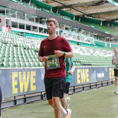 13.09.2026 - 21. swb-Marathon Bremen Michael Burmester http://msf.ph/oto/10453100 13.09.2026 13:10:16 Laufen im Stadion 164, 373, 383, 391, 448, 532, 549, 563, 581, 625, 813, 869, 898, 984, 1072, 1150, 1180, 1398, 1738, 1855, 1867, 1880, 1894, 1967, 2202, 2208, 2232, 2243, 2268, 2284, 2333, 2339, 2342, 2413, 2429, 2432, 2441, 2443, 2471, 2525, 2530, 2531, 2553, 2573, 2589, 2594, 2654, 2682, 2692, 2714, 2717, 2784, 2785, 2819, 2920, 2931, 2932, 2941, 3026, 3032, 3063, 3086, 3089, 3122, 3174, 3207, 3208, 3291, 3316, 3327, 3333, 3370, 3398, 3409, 3410, 3437, 3470, 3707, 3769, 109 meine-sportfotos.de