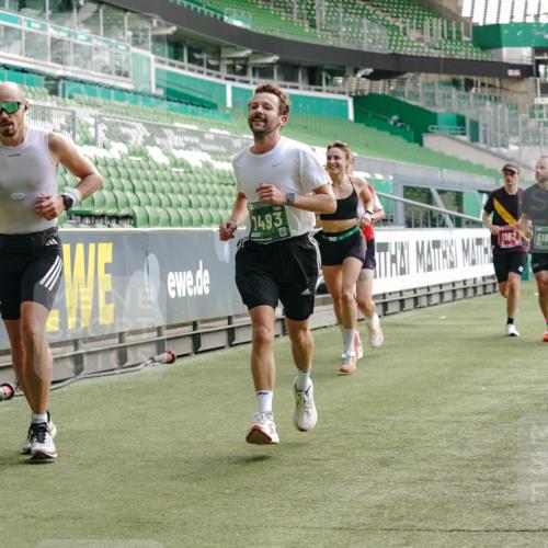 13.09.2026 - 21. swb-Marathon Bremen Michael Burmester http://msf.ph/oto/10453144 13.09.2026 12:51:20 Laufen im Stadion 235, 335, 469, 663, 734, 771, 863, 1043, 1125, 1146, 1162, 1455, 1492, 1510, 1513, 1613, 1955, 1970, 1998, 2008, 2052, 2130, 2291, 2295, 2347, 2360, 2442, 2444, 2447, 2759, 2847, 3440, 3484, 3566, 3647, 3703, 3808, 3899, 3959, 4023, 4165, 4368, 4429, 4473, 4559, 4571, 4573, 4582, 4727, 4781, 4782, 4888, 4895, 5066, 5079, 5111, 5152, 5155, 5168, 5314, 5377, 5379, 5383, 5521, 5532, 5620, 5627, 5636, 5696, 6267, 6274, 6471, 6668, 6901, 7121, 8033, 8798 meine-sportfotos.de