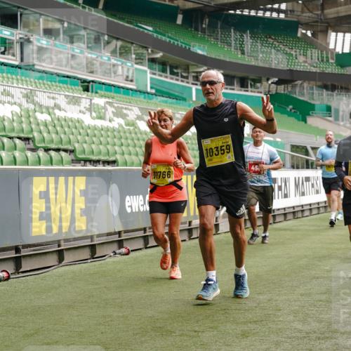13.09.2026 - 21. swb-Marathon Bremen Michael Burmester http://msf.ph/oto/10453313 13.09.2026 10:31:59 Laufen im Stadion 10141, 10146, 10174, 10203, 10222, 10226, 10227, 10243, 10246, 10249, 10255, 10256, 10281, 10284, 10322, 10365, 10372, 10410, 10443, 10448, 10471, 10478, 10479, 10486, 10503, 10517, 10518, 10529, 10540, 10543, 10550, 10555, 10565, 10577, 10579, 10589, 10608, 10610, 10626, 10631, 10646, 10670, 10675, 10684, 10685, 10690, 10703, 10704, 10707, 10708, 10714, 10721, 10725, 10757, 10765, 10771, 10821, 10822, 10838, 10886, 11350, 11379 meine-sportfotos.de