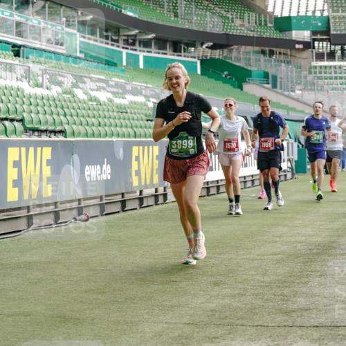 13.09.2026 - 21. swb-Marathon Bremen Michael Burmester http://msf.ph/oto/10453324 13.09.2026 12:51:28 Laufen im Stadion 235, 335, 469, 734, 771, 863, 1043, 1125, 1146, 1162, 1232, 1455, 1492, 1510, 1513, 1613, 1955, 1970, 1998, 2008, 2130, 2291, 2295, 2360, 2442, 2444, 2447, 2759, 2847, 3440, 3484, 3566, 3647, 3703, 3808, 3830, 3899, 3959, 3988, 4023, 4165, 4368, 4429, 4473, 4475, 4559, 4571, 4573, 4582, 4727, 4781, 4782, 4888, 4895, 5066, 5079, 5152, 5155, 5168, 5314, 5379, 5521, 5532, 5620, 5627, 5636, 5696, 6267, 6274, 6471, 6668, 6901, 8033, 8798 meine-sportfotos.de