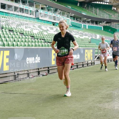 13.09.2026 - 21. swb-Marathon Bremen Michael Burmester http://msf.ph/oto/10453347 13.09.2026 12:51:28 Laufen im Stadion 235, 335, 469, 734, 771, 863, 1043, 1125, 1146, 1162, 1232, 1455, 1492, 1510, 1513, 1613, 1955, 1970, 1998, 2008, 2130, 2291, 2295, 2360, 2442, 2444, 2447, 2759, 2847, 3440, 3484, 3566, 3647, 3703, 3808, 3830, 3899, 3959, 3988, 4023, 4165, 4368, 4429, 4473, 4475, 4559, 4571, 4573, 4582, 4727, 4781, 4782, 4888, 4895, 5066, 5079, 5152, 5155, 5168, 5314, 5379, 5521, 5532, 5620, 5627, 5636, 5696, 6267, 6274, 6471, 6668, 6901, 8033, 8798 meine-sportfotos.de