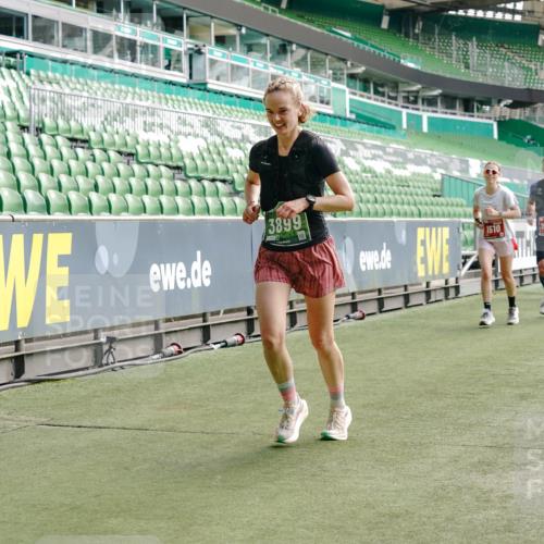 13.09.2026 - 21. swb-Marathon Bremen Michael Burmester http://msf.ph/oto/10453349 13.09.2026 12:51:29 Laufen im Stadion 235, 335, 469, 734, 771, 863, 1043, 1125, 1146, 1162, 1232, 1455, 1492, 1510, 1513, 1613, 1955, 1970, 1998, 2008, 2130, 2291, 2295, 2360, 2442, 2444, 2447, 2759, 2847, 3440, 3484, 3566, 3647, 3703, 3808, 3830, 3899, 3959, 3988, 4023, 4165, 4368, 4429, 4473, 4475, 4559, 4571, 4573, 4582, 4727, 4781, 4782, 4888, 4895, 5066, 5079, 5152, 5155, 5168, 5314, 5379, 5521, 5532, 5620, 5627, 5636, 5696, 6267, 6274, 6471, 6668, 6901, 8033, 8798 meine-sportfotos.de