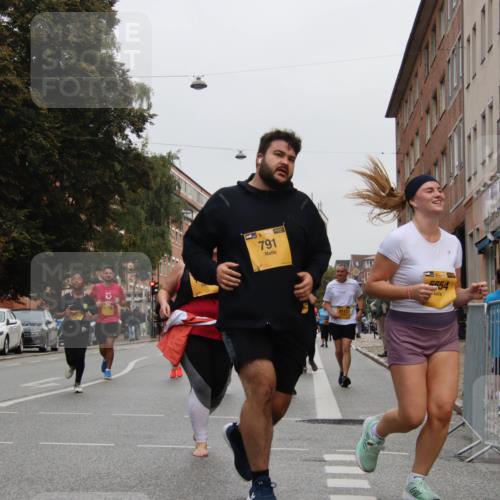 13.09.2026 - Kiel Lauf Markus Tischler http://msf.ph/oto/10453374 13.09.2026 09:55:26 Fleethörn 12736, 791, 8113, 5654 meine-sportfotos.de
