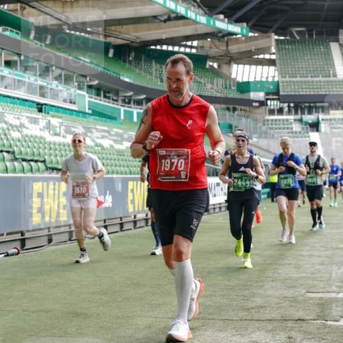 13.09.2026 - 21. swb-Marathon Bremen Michael Burmester http://msf.ph/oto/10453403 13.09.2026 12:51:30 Laufen im Stadion 235, 335, 469, 734, 771, 863, 1043, 1125, 1146, 1162, 1232, 1455, 1492, 1510, 1513, 1613, 1955, 1970, 1998, 2008, 2130, 2291, 2295, 2360, 2442, 2444, 2447, 2759, 2847, 3440, 3484, 3566, 3647, 3703, 3808, 3830, 3899, 3959, 3988, 4023, 4165, 4283, 4368, 4429, 4473, 4475, 4559, 4571, 4573, 4582, 4727, 4781, 4782, 4888, 4895, 5066, 5079, 5152, 5155, 5168, 5314, 5379, 5521, 5532, 5620, 5627, 5636, 5696, 6267, 6274, 6471, 6668, 6901, 8033, 8798 meine-sportfotos.de