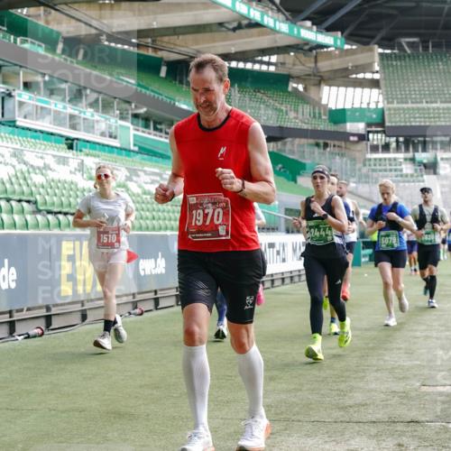 13.09.2026 - 21. swb-Marathon Bremen Michael Burmester http://msf.ph/oto/10453424 13.09.2026 12:51:30 Laufen im Stadion 235, 335, 469, 734, 771, 863, 1043, 1125, 1146, 1162, 1232, 1455, 1492, 1510, 1513, 1613, 1955, 1970, 1998, 2008, 2130, 2291, 2295, 2360, 2442, 2444, 2447, 2759, 2847, 3440, 3484, 3566, 3647, 3703, 3808, 3830, 3899, 3959, 3988, 4023, 4165, 4283, 4368, 4429, 4473, 4475, 4559, 4571, 4573, 4582, 4727, 4781, 4782, 4888, 4895, 5066, 5079, 5152, 5155, 5168, 5314, 5379, 5521, 5532, 5620, 5627, 5636, 5696, 6267, 6274, 6471, 6668, 6901, 8033, 8798 meine-sportfotos.de