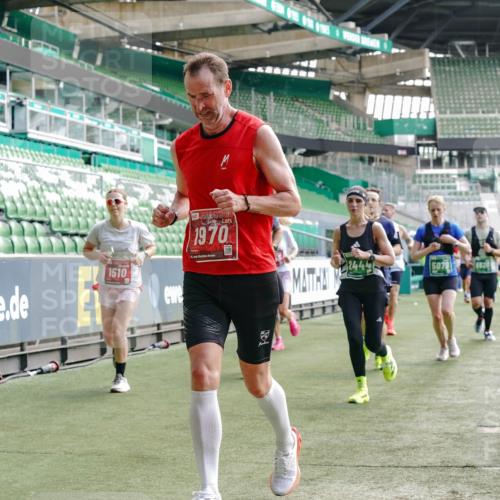 13.09.2026 - 21. swb-Marathon Bremen Michael Burmester http://msf.ph/oto/10453434 13.09.2026 12:51:31 Laufen im Stadion 235, 335, 469, 734, 771, 863, 1043, 1125, 1146, 1162, 1232, 1455, 1492, 1510, 1513, 1613, 1955, 1970, 1998, 2008, 2130, 2291, 2295, 2360, 2442, 2444, 2447, 2498, 2759, 2847, 3085, 3440, 3484, 3566, 3647, 3703, 3808, 3830, 3899, 3959, 3988, 4023, 4165, 4283, 4368, 4429, 4473, 4475, 4559, 4571, 4573, 4582, 4727, 4781, 4782, 4888, 4895, 5066, 5079, 5152, 5155, 5168, 5314, 5379, 5521, 5532, 5620, 5627, 5636, 5696, 6267, 6274, 6471, 6668, 6901, 8033, 8798 meine-sportfotos.de