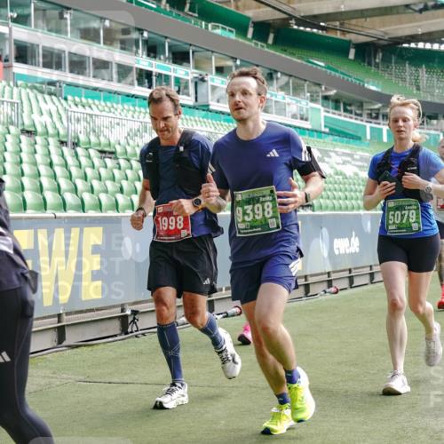 13.09.2026 - 21. swb-Marathon Bremen Michael Burmester http://msf.ph/oto/10453519 13.09.2026 12:51:33 Laufen im Stadion 235, 335, 734, 771, 863, 1043, 1125, 1146, 1162, 1232, 1455, 1492, 1510, 1513, 1613, 1955, 1970, 1998, 2008, 2130, 2291, 2295, 2360, 2442, 2444, 2447, 2498, 2759, 2847, 3085, 3440, 3484, 3566, 3647, 3703, 3808, 3830, 3899, 3959, 3988, 4023, 4165, 4283, 4368, 4429, 4473, 4475, 4559, 4571, 4573, 4582, 4727, 4781, 4782, 4888, 4895, 5066, 5079, 5152, 5155, 5168, 5314, 5379, 5521, 5532, 5620, 5627, 5636, 5696, 6267, 6274, 6471, 6668, 6901, 8033, 8798 meine-sportfotos.de