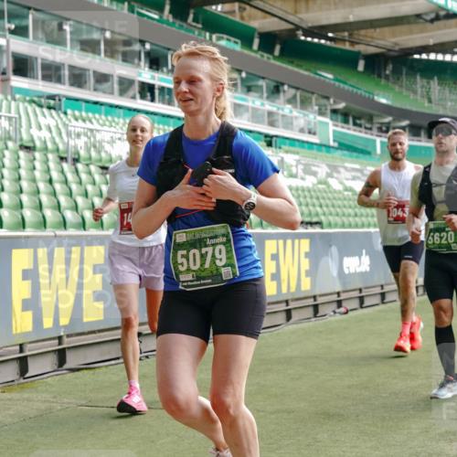 13.09.2026 - 21. swb-Marathon Bremen Michael Burmester http://msf.ph/oto/10453565 13.09.2026 12:51:34 Laufen im Stadion 235, 335, 734, 771, 863, 1043, 1125, 1146, 1162, 1232, 1455, 1492, 1510, 1513, 1613, 1955, 1970, 1998, 2008, 2130, 2291, 2295, 2360, 2442, 2444, 2447, 2498, 2759, 2847, 3085, 3440, 3484, 3566, 3647, 3703, 3808, 3830, 3899, 3959, 3988, 4023, 4165, 4283, 4368, 4429, 4473, 4475, 4559, 4571, 4573, 4582, 4727, 4781, 4782, 4888, 4895, 5066, 5079, 5152, 5155, 5168, 5314, 5379, 5521, 5532, 5620, 5627, 5636, 5696, 6267, 6274, 6471, 6668, 6901, 8033, 8798 meine-sportfotos.de