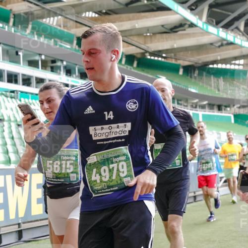 13.09.2026 - 21. swb-Marathon Bremen Michael Burmester http://msf.ph/oto/10453865 13.09.2026 13:10:29 Laufen im Stadion 164, 373, 383, 391, 448, 532, 549, 563, 581, 625, 813, 869, 898, 984, 1072, 1180, 1738, 1855, 1867, 1894, 1967, 2202, 2208, 2232, 2243, 2268, 2284, 2330, 2333, 2339, 2342, 2429, 2432, 2441, 2443, 2471, 2525, 2530, 2531, 2553, 2573, 2589, 2594, 2654, 2669, 2682, 2714, 2717, 2784, 2785, 2819, 2836, 2920, 2931, 2932, 2941, 3026, 3032, 3063, 3086, 3089, 3122, 3174, 3207, 3208, 3291, 3316, 3327, 3333, 3352, 3370, 3398, 3409, 3410, 3437, 3470, 3549, 3707, 3769, 109 meine-sportfotos.de