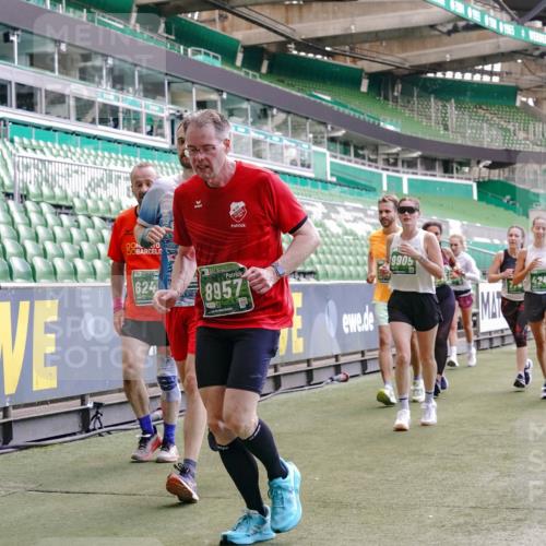 13.09.2026 - 21. swb-Marathon Bremen Michael Burmester http://msf.ph/oto/10453963 13.09.2026 13:10:30 Laufen im Stadion 164, 265, 373, 383, 391, 448, 532, 549, 563, 581, 813, 869, 898, 984, 1072, 1180, 1738, 1855, 1867, 1894, 1967, 2202, 2208, 2232, 2243, 2268, 2284, 2330, 2333, 2339, 2342, 2432, 2441, 2443, 2471, 2525, 2530, 2531, 2553, 2573, 2589, 2594, 2654, 2669, 2682, 2714, 2717, 2784, 2785, 2819, 2836, 2920, 2931, 2932, 2941, 3026, 3032, 3063, 3086, 3089, 3122, 3159, 3174, 3207, 3208, 3291, 3316, 3327, 3333, 3352, 3370, 3398, 3409, 3410, 3437, 3470, 3549, 3707, 3769, 109 meine-sportfotos.de