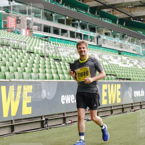 13.09.2026 - 21. swb-Marathon Bremen Michael Burmester http://msf.ph/oto/10454093 13.09.2026 10:32:15 Laufen im Stadion 10067, 10141, 10146, 10203, 10222, 10226, 10227, 10243, 10246, 10249, 10255, 10256, 10284, 10300, 10322, 10365, 10372, 10379, 10383, 10410, 10443, 10448, 10471, 10478, 10479, 10486, 10503, 10517, 10518, 10529, 10540, 10543, 10550, 10555, 10565, 10577, 10579, 10589, 10608, 10610, 10626, 10631, 10646, 10670, 10675, 10684, 10685, 10690, 10703, 10704, 10707, 10708, 10721, 10725, 10728, 10757, 10771, 10821, 10822, 10838, 11350, 11379 meine-sportfotos.de