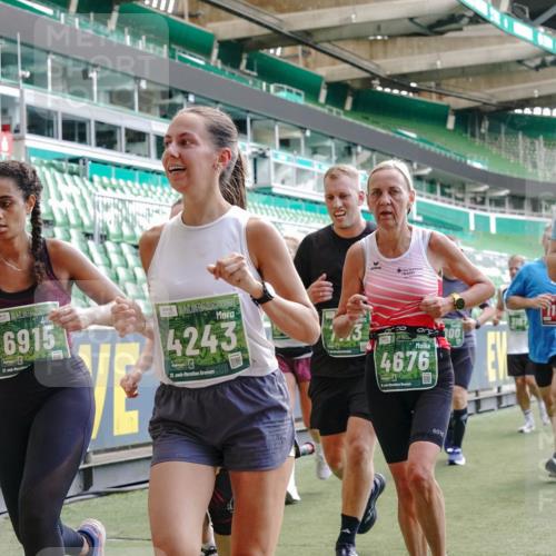 13.09.2026 - 21. swb-Marathon Bremen Michael Burmester http://msf.ph/oto/10454213 13.09.2026 13:10:34 Laufen im Stadion 164, 265, 373, 383, 391, 448, 532, 563, 581, 813, 869, 898, 984, 1072, 1180, 1738, 1855, 1867, 1894, 1967, 2202, 2208, 2232, 2268, 2284, 2299, 2330, 2333, 2339, 2342, 2432, 2443, 2471, 2525, 2530, 2531, 2553, 2573, 2589, 2594, 2654, 2669, 2682, 2714, 2717, 2784, 2785, 2819, 2836, 2920, 2931, 2932, 3026, 3032, 3063, 3086, 3089, 3122, 3159, 3174, 3207, 3208, 3291, 3316, 3327, 3333, 3352, 3370, 3398, 3409, 3410, 3437, 3470, 3549, 3707, 3769, 109 meine-sportfotos.de