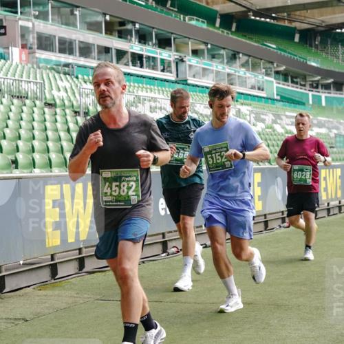 13.09.2026 - 21. swb-Marathon Bremen Michael Burmester http://msf.ph/oto/10454264 13.09.2026 12:52:02 Laufen im Stadion 107, 235, 335, 683, 734, 771, 792, 863, 1033, 1043, 1125, 1146, 1162, 1232, 1252, 1297, 1455, 1492, 1510, 1542, 1613, 1646, 1955, 1970, 2007, 2008, 2043, 2203, 2295, 2442, 2444, 2447, 2480, 2498, 2759, 2767, 2847, 3085, 3149, 3336, 3440, 3448, 3484, 3566, 3703, 3808, 3830, 3899, 3959, 3988, 4023, 4165, 4283, 4368, 4429, 4473, 4475, 4559, 4571, 4573, 4582, 4605, 4727, 4781, 4782, 4895, 5066, 5079, 5152, 5155, 5168, 5379, 5521, 5532, 5627, 5696, 6274, 6471, 8033, 8798 meine-sportfotos.de