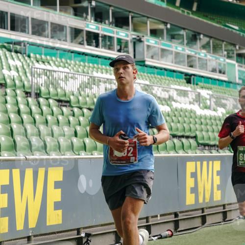13.09.2026 - 21. swb-Marathon Bremen Michael Burmester http://msf.ph/oto/10454321 13.09.2026 12:52:07 Laufen im Stadion 107, 235, 335, 683, 734, 771, 792, 863, 1033, 1043, 1125, 1146, 1162, 1232, 1252, 1297, 1455, 1492, 1510, 1542, 1613, 1646, 1955, 1970, 2007, 2008, 2043, 2203, 2295, 2350, 2442, 2444, 2447, 2480, 2498, 2759, 2767, 2847, 3085, 3149, 3236, 3336, 3440, 3448, 3484, 3566, 3703, 3808, 3830, 3899, 3959, 3988, 4023, 4165, 4283, 4429, 4473, 4475, 4559, 4571, 4573, 4582, 4605, 4727, 4781, 4782, 4895, 5066, 5079, 5152, 5155, 5168, 5379, 5521, 5532, 5696, 6274, 8033, 8798 meine-sportfotos.de
