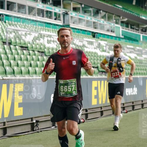 13.09.2026 - 21. swb-Marathon Bremen Michael Burmester http://msf.ph/oto/10454339 13.09.2026 12:52:08 Laufen im Stadion 107, 235, 335, 683, 734, 771, 792, 863, 1033, 1043, 1125, 1146, 1162, 1232, 1252, 1297, 1455, 1492, 1510, 1542, 1613, 1646, 1955, 1970, 2007, 2008, 2043, 2203, 2295, 2350, 2442, 2444, 2447, 2480, 2498, 2759, 2767, 2847, 3085, 3149, 3236, 3336, 3440, 3448, 3484, 3566, 3703, 3808, 3830, 3899, 3959, 3988, 4023, 4165, 4283, 4429, 4473, 4475, 4559, 4571, 4573, 4582, 4605, 4727, 4781, 4782, 4895, 5066, 5079, 5152, 5155, 5168, 5379, 5521, 5696, 6274, 8033, 8798 meine-sportfotos.de