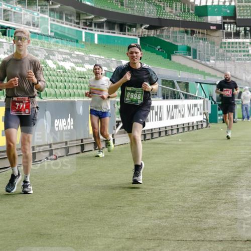13.09.2026 - 21. swb-Marathon Bremen Michael Burmester http://msf.ph/oto/10454376 13.09.2026 12:52:11 Laufen im Stadion 102, 107, 235, 335, 683, 734, 771, 792, 863, 1033, 1043, 1125, 1146, 1162, 1232, 1252, 1297, 1455, 1492, 1510, 1542, 1613, 1646, 1955, 1970, 2007, 2008, 2043, 2203, 2295, 2350, 2442, 2444, 2447, 2480, 2498, 2759, 2767, 2847, 3085, 3149, 3236, 3336, 3440, 3448, 3484, 3566, 3703, 3808, 3830, 3899, 3959, 3988, 4023, 4165, 4283, 4429, 4473, 4475, 4559, 4571, 4573, 4582, 4605, 4727, 4781, 4782, 4895, 5066, 5079, 5152, 5168, 5379, 5521, 5696, 6274, 8033, 8798 meine-sportfotos.de