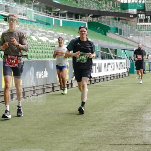 13.09.2026 - 21. swb-Marathon Bremen Michael Burmester http://msf.ph/oto/10454382 13.09.2026 12:52:11 Laufen im Stadion 102, 107, 235, 335, 683, 734, 771, 792, 863, 1033, 1043, 1125, 1146, 1162, 1232, 1252, 1297, 1455, 1492, 1510, 1542, 1613, 1646, 1955, 1970, 2007, 2008, 2043, 2203, 2295, 2350, 2442, 2444, 2447, 2480, 2498, 2759, 2767, 2847, 3085, 3149, 3236, 3336, 3440, 3448, 3484, 3566, 3703, 3808, 3830, 3899, 3959, 3988, 4023, 4165, 4283, 4429, 4473, 4475, 4559, 4571, 4573, 4582, 4605, 4727, 4781, 4782, 4895, 5066, 5079, 5152, 5168, 5379, 5521, 5696, 6274, 8033, 8798 meine-sportfotos.de