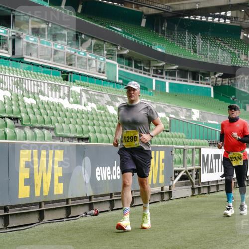 13.09.2026 - 21. swb-Marathon Bremen Michael Burmester http://msf.ph/oto/10454427 13.09.2026 10:32:27 Laufen im Stadion 10067, 10078, 10141, 10146, 10166, 10203, 10222, 10226, 10243, 10246, 10249, 10255, 10256, 10284, 10300, 10322, 10365, 10372, 10374, 10379, 10383, 10394, 10410, 10443, 10471, 10478, 10479, 10486, 10494, 10503, 10517, 10518, 10529, 10540, 10543, 10550, 10555, 10565, 10577, 10579, 10589, 10608, 10610, 10626, 10631, 10646, 10670, 10675, 10684, 10685, 10690, 10703, 10704, 10707, 10708, 10721, 10725, 10728, 10745, 10771, 10794, 11350 meine-sportfotos.de