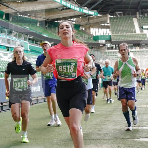 13.09.2026 - 21. swb-Marathon Bremen Michael Burmester http://msf.ph/oto/10454478 13.09.2026 13:10:41 Laufen im Stadion 164, 265, 373, 383, 391, 448, 532, 581, 869, 898, 984, 1180, 1738, 1855, 1867, 1894, 1952, 1967, 2202, 2232, 2268, 2284, 2299, 2330, 2333, 2339, 2342, 2432, 2443, 2471, 2525, 2530, 2531, 2553, 2573, 2589, 2594, 2654, 2669, 2682, 2714, 2717, 2784, 2785, 2804, 2819, 2836, 2920, 2931, 2932, 3026, 3032, 3063, 3086, 3089, 3122, 3159, 3174, 3207, 3208, 3291, 3316, 3333, 3352, 3370, 3398, 3409, 3410, 3437, 3470, 3549, 3707, 3769, 109 meine-sportfotos.de