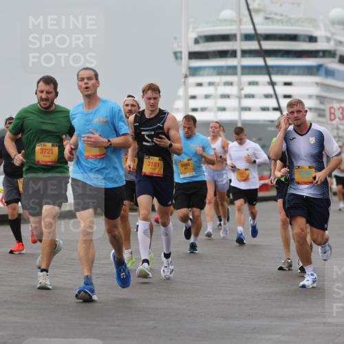 13.09.2026 - Kiel Lauf Andreas Tolksdorf http://msf.ph/oto/10454523 13.09.2026 11:54:32 Kiellinie 3721, 3181, 5985, 3 meine-sportfotos.de