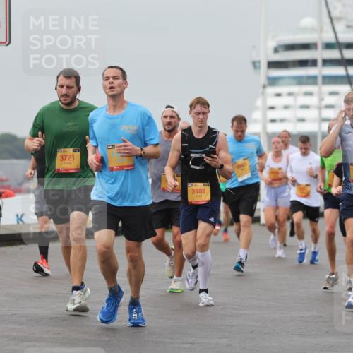 13.09.2026 - Kiel Lauf Andreas Tolksdorf http://msf.ph/oto/10454532 13.09.2026 11:54:33 Kiellinie 4, 38, 3721, 3181, 3 meine-sportfotos.de