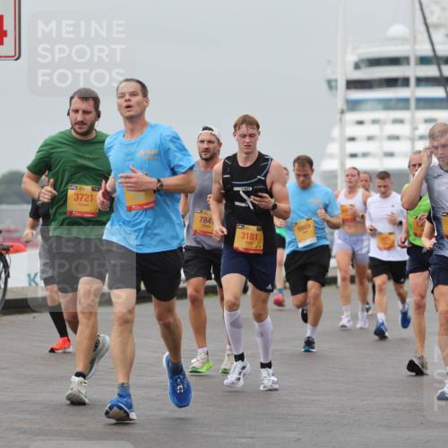 13.09.2026 - Kiel Lauf Andreas Tolksdorf http://msf.ph/oto/10454537 13.09.2026 11:54:33 Kiellinie 4, 38, 3721, 784, 3181, 5985, 3 meine-sportfotos.de